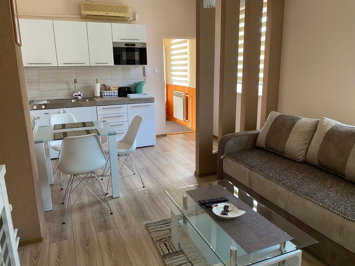 Apartmani Rajin Βρσατς Εξωτερικό φωτογραφία